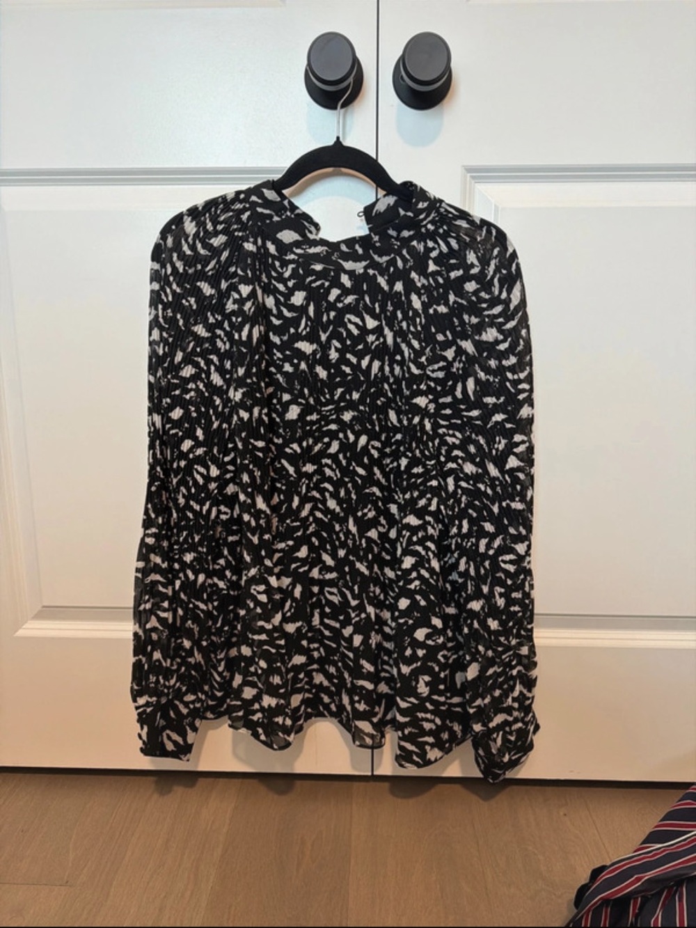 Halogen Black and White Printed Long Sleeve Blouse